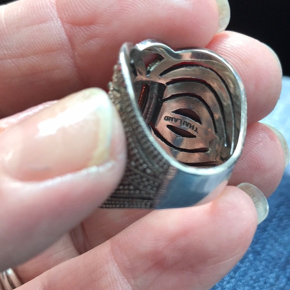 Ring - Picture 4 of 8